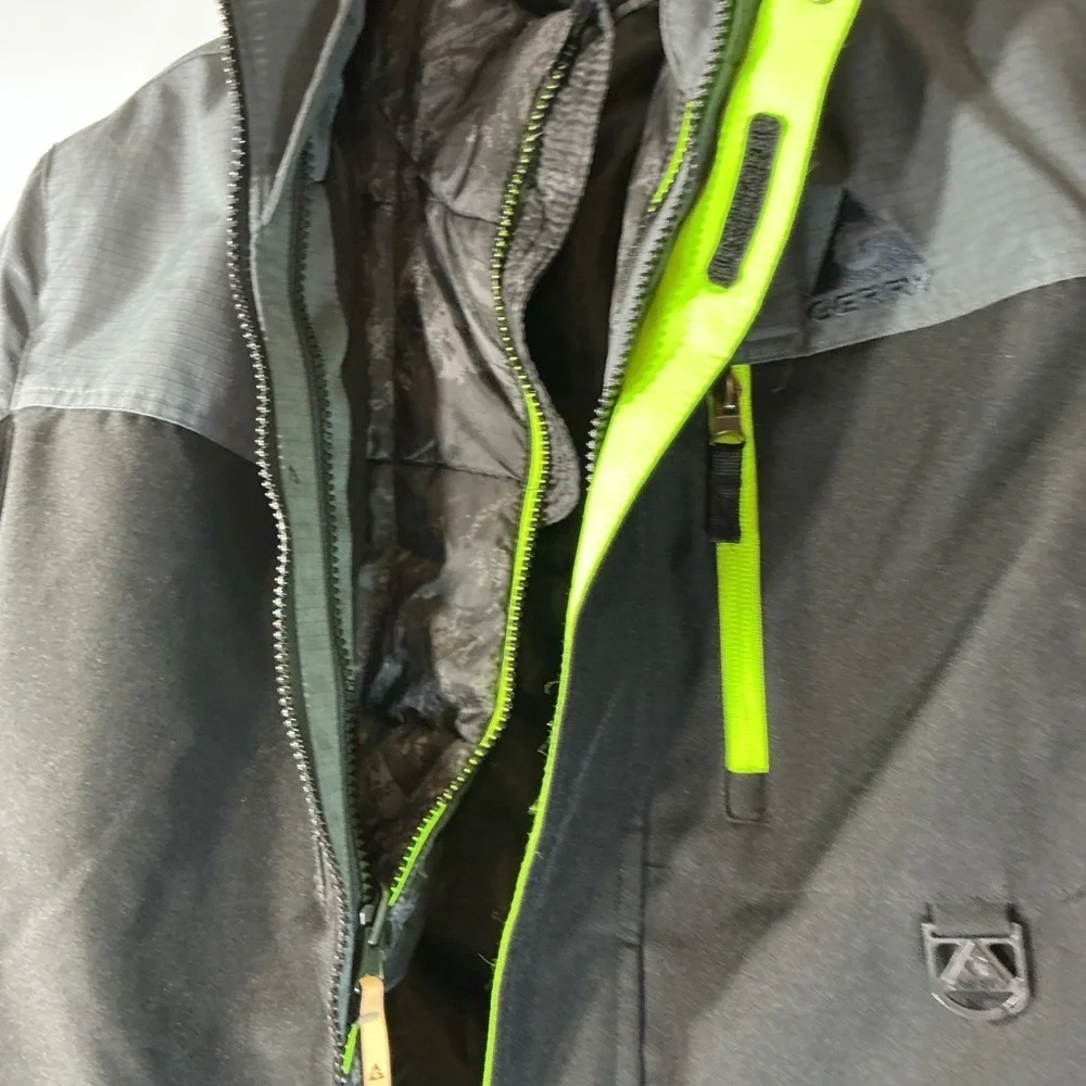 Gerry Weber Kids Gray and Black Puffer Jacket A0493